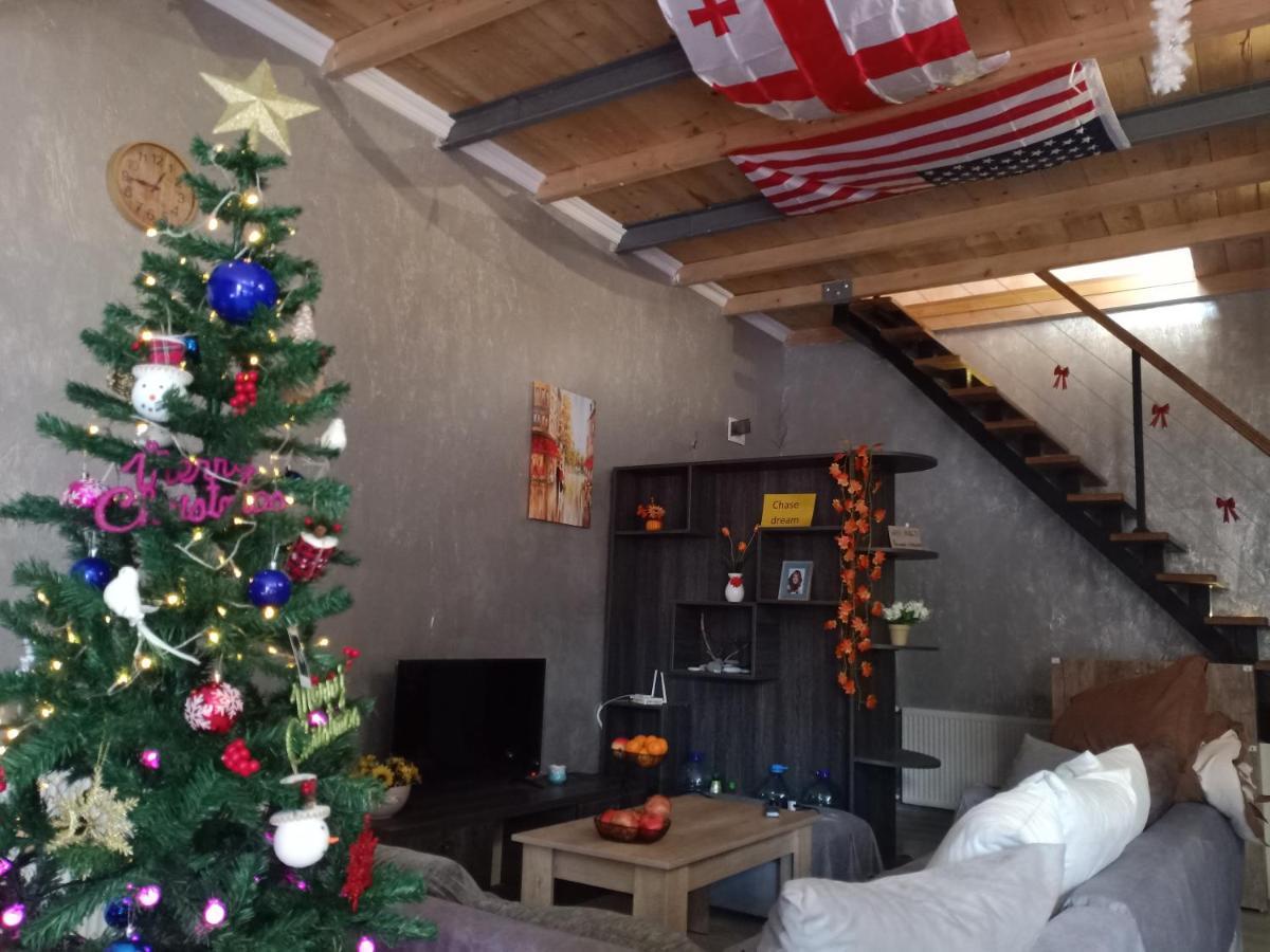 Chase Dream Hostel追梦空间 Μπατούμι Εξωτερικό φωτογραφία
